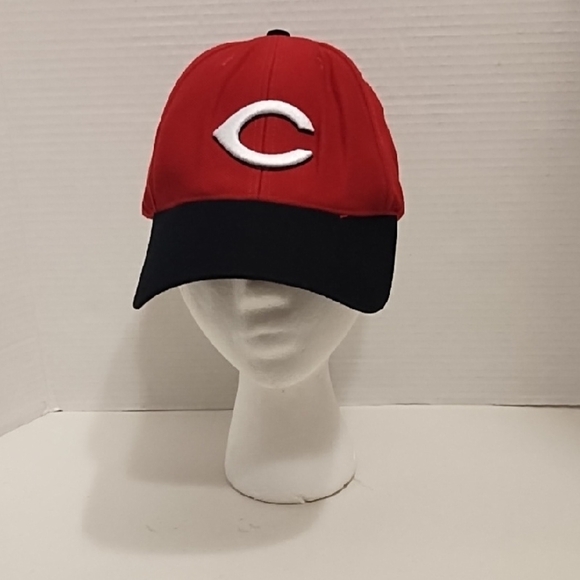 Cincinnati Red Sox Adjustable Strap Red Baseball Cap One Size Fits Most - Picture 1 of 10